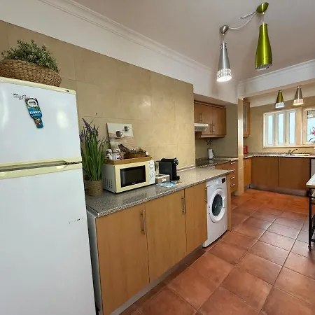 Cozy & Modern In Algarve Near & Town * 圣卢西亚岛