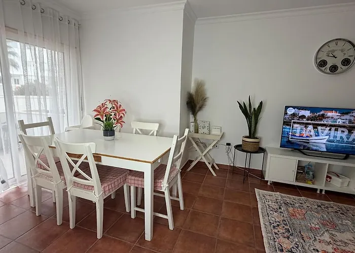 Apartman Cozy & Modern In Algarve Near & Town