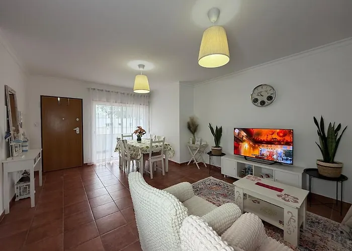 Cozy & Modern In Algarve Near & Town Appartement